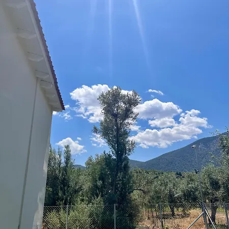 The Greek Key Villa Drosia (Central Greece)